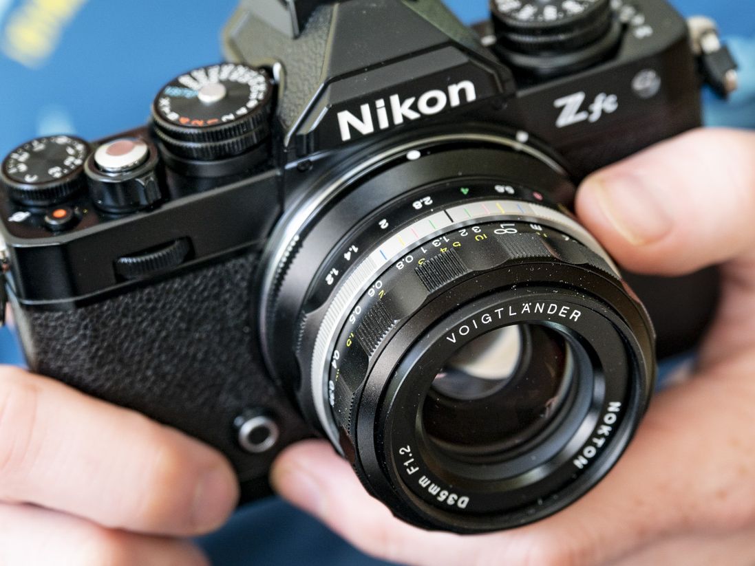 Voigtländer Nokton D35mm f/1.2 review: the lens Nikon should have
