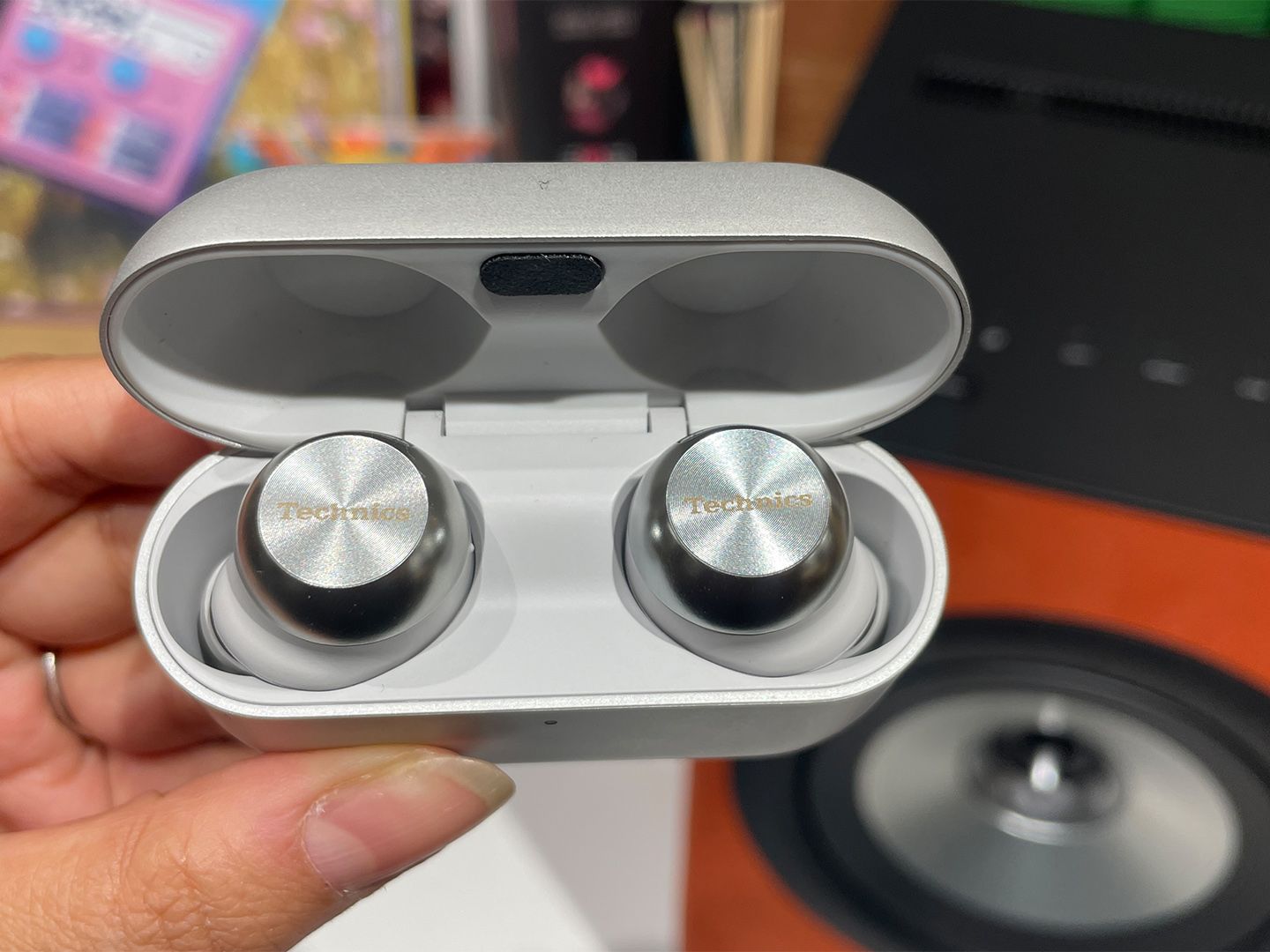 Technics EAH-AZ100 review: well-thought-out premium wireless