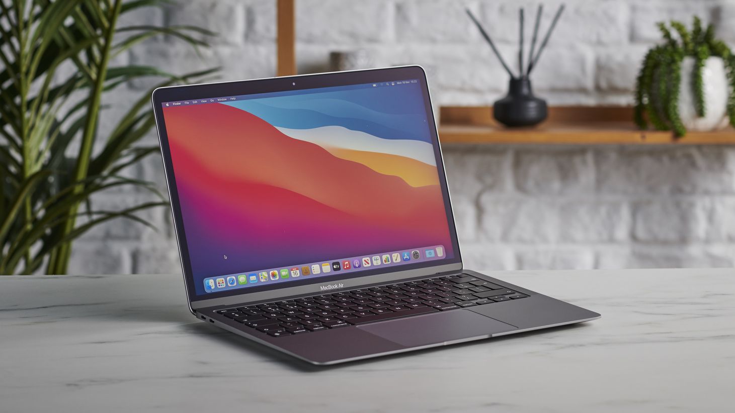 Apple MacBook Air (M1, 2020) | TechRadar