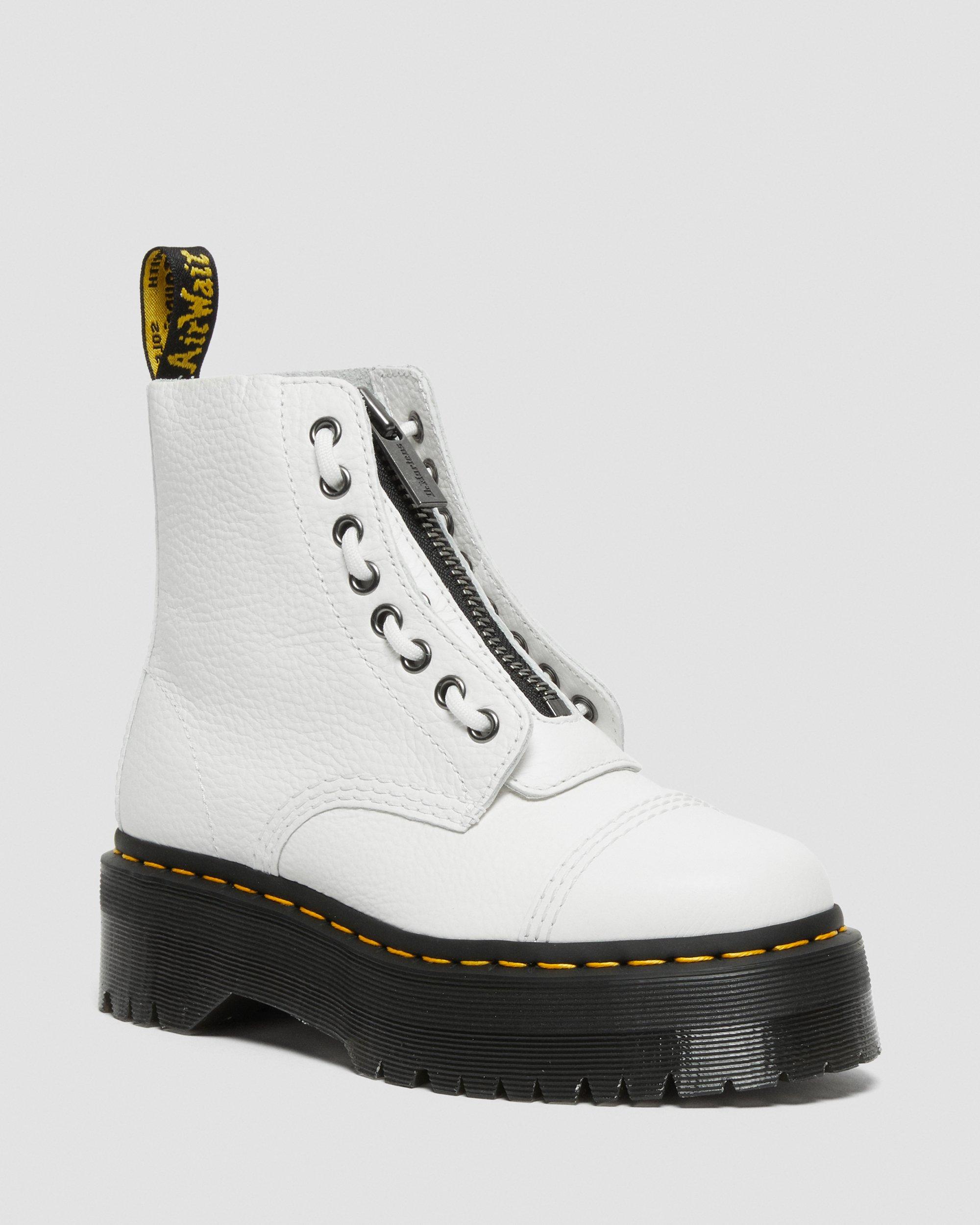 Jadon Heart Gingham Leather Platform Boots in White | Dr. Martens