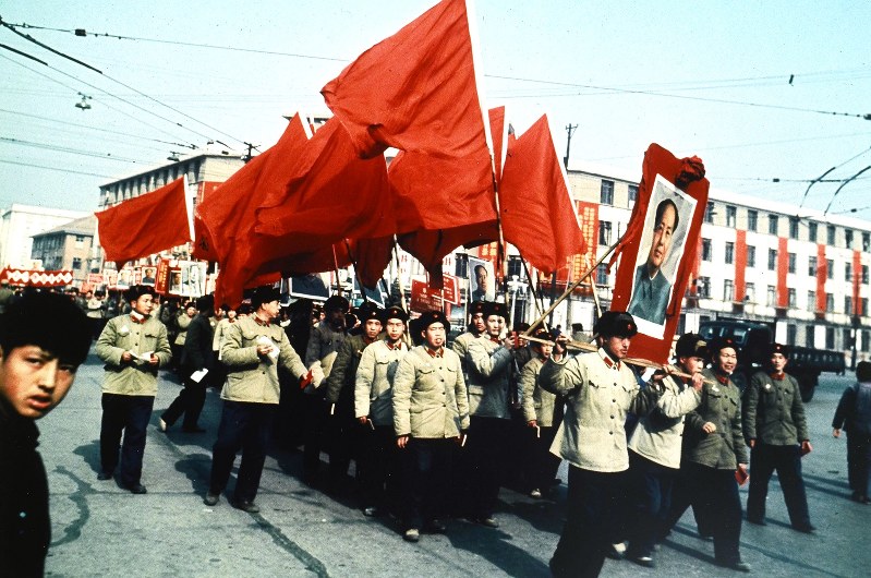 報道管制下「文革中国」を撮影した写真家の50年 | 経済プレミア