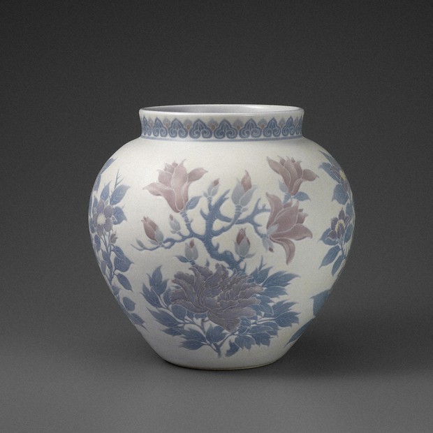 アートの扉：板谷波山 葆光彩磁花卉文花瓶 光を包む美、追い求め