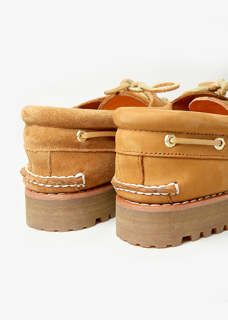 ENGINEERED GARMENTS × Timberlandの『3 EYE CLASSIC LUG』