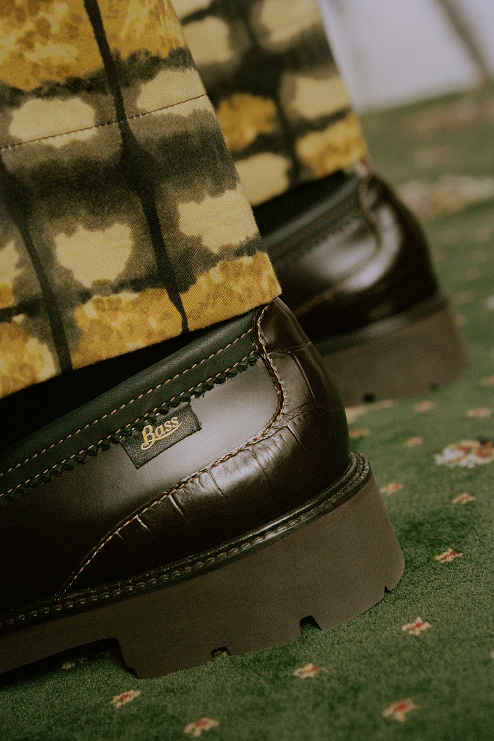 NICHOLAS DALEY × G.H.BASSのコラボレーションローファー