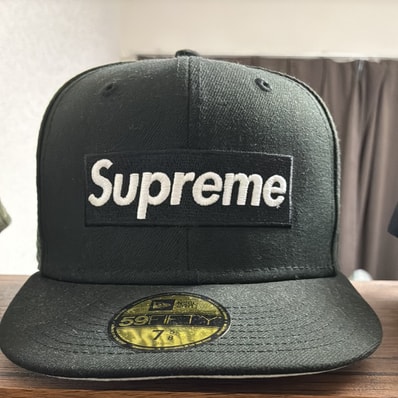 Supreme Money Box Logo New Era 