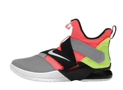 レブロンソルジャー12(LEBRON SOLDIER 12)/ナイキ 人気の新作を安心