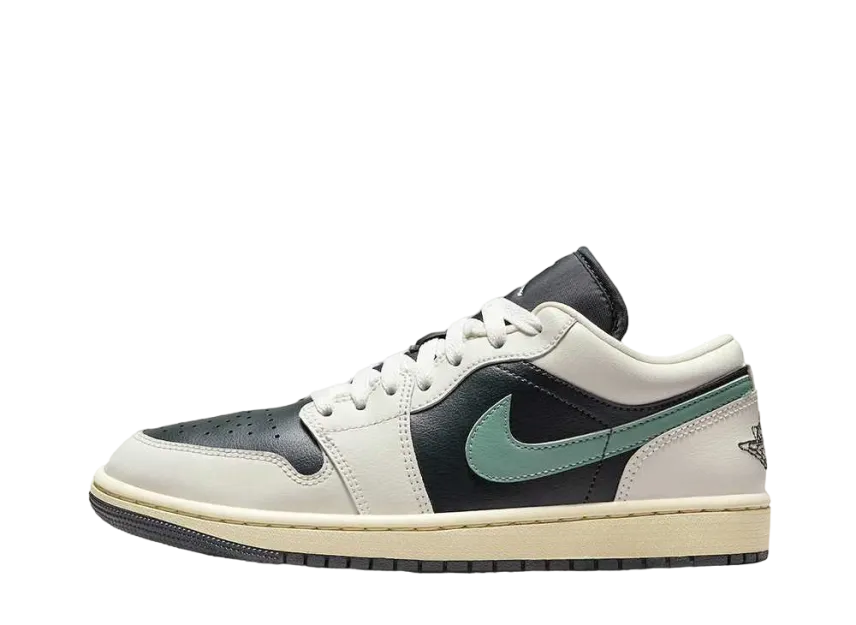 Nike Women's Air Jordan 1 Low 