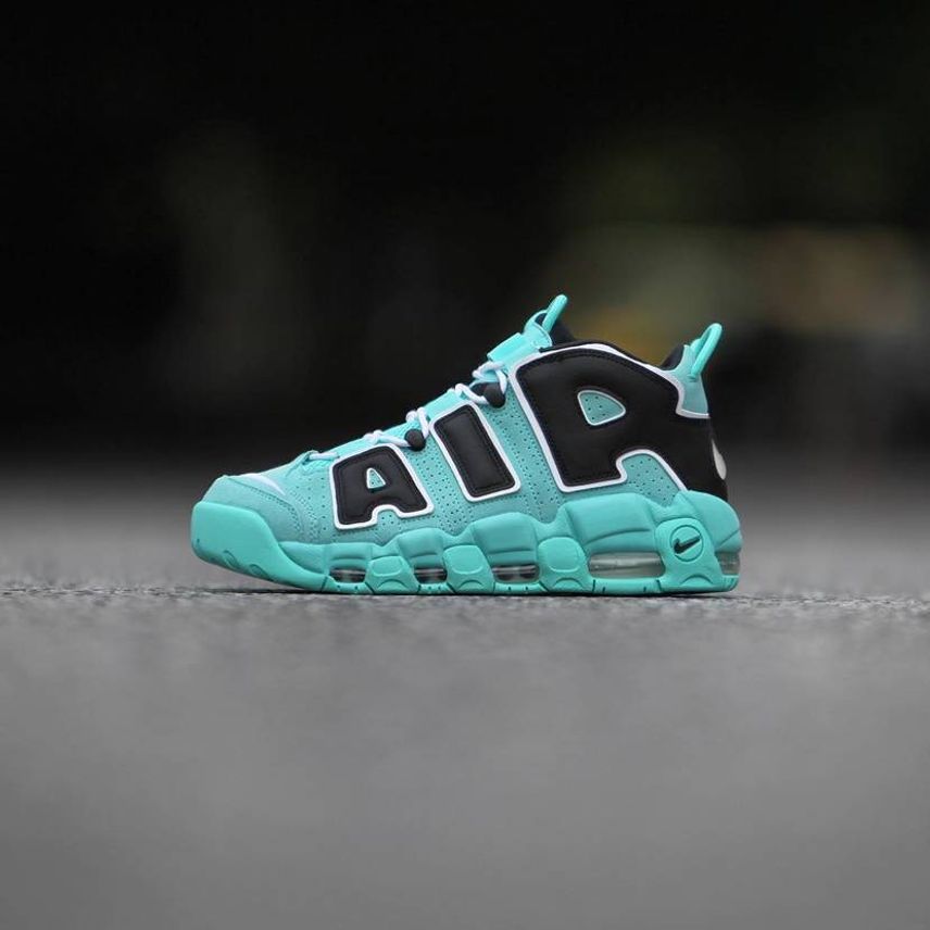 NIKE AIR MORE UPTEMPO 