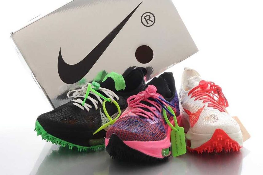 Off-White × Nike Air Zoom Tempo Next% Flyknit 
