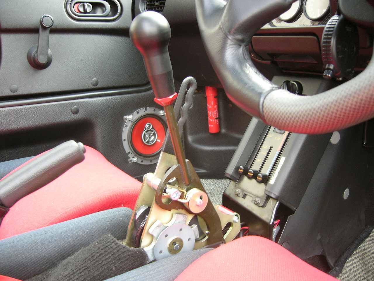 イケヤフォーミュラ シーケンシフター左側写真 のパーツレビュー | AZ