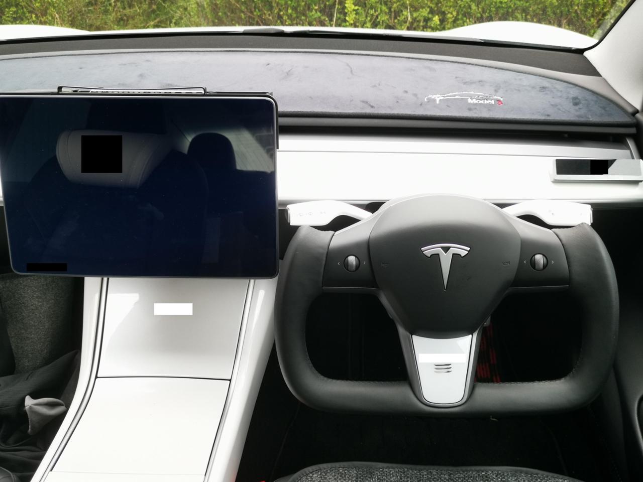 AROHAM ヨーク型ステアリングホイール のパーツレビュー | モデル3