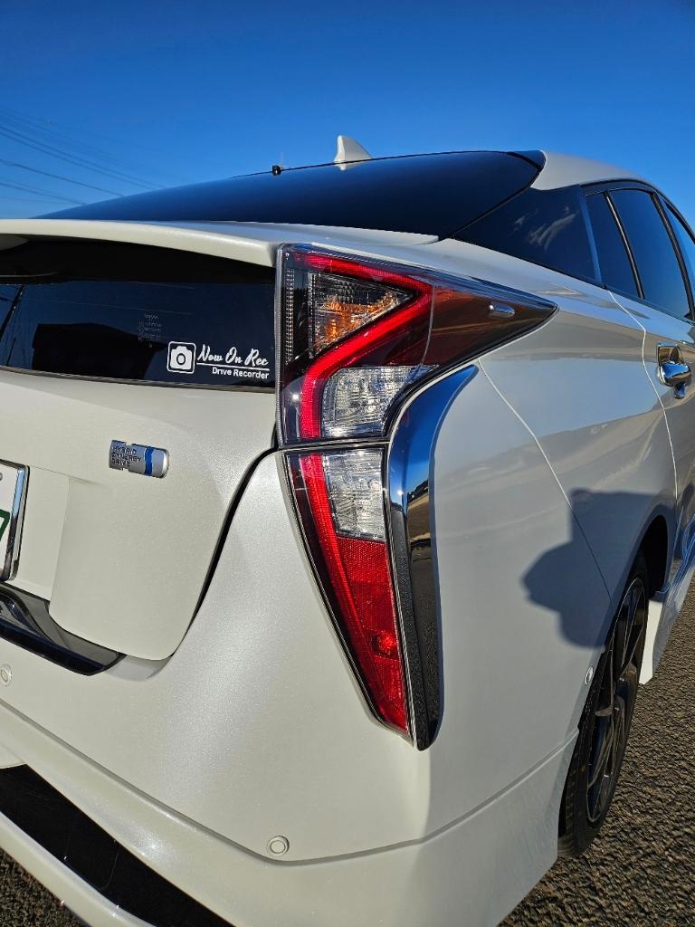 トヨタ(純正) 寒冷地仕様テールランプ のパーツレビュー | プリウス