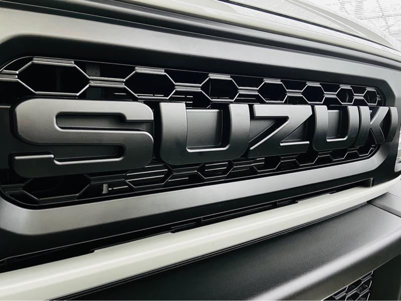 ROAMING HORIZONS グリルアクセサリーバッジ のパーツレビュー