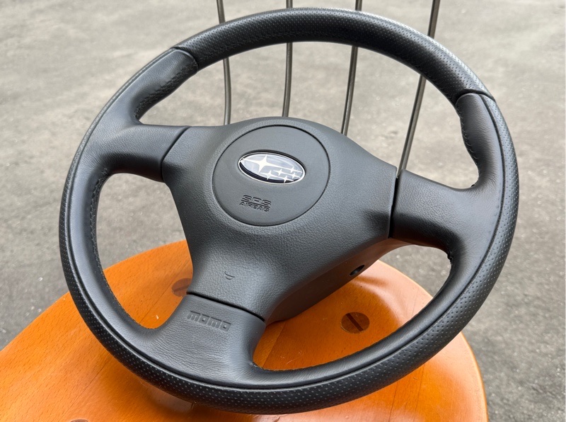 当時モノだけど新品同様 ！ momoのハンドルは売れるかな