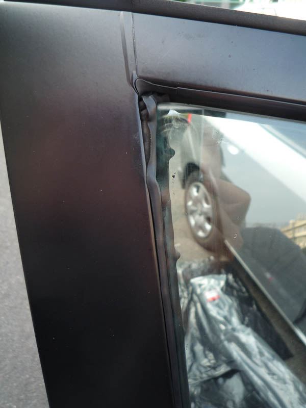 運転席ドアガラスランチャンネル交換（ホンダ フィット・GD系）by ノ