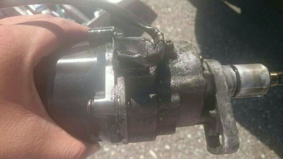 ディストリビューター交換（日産 パオ・PK10）by 豚の皿 - みんカラ