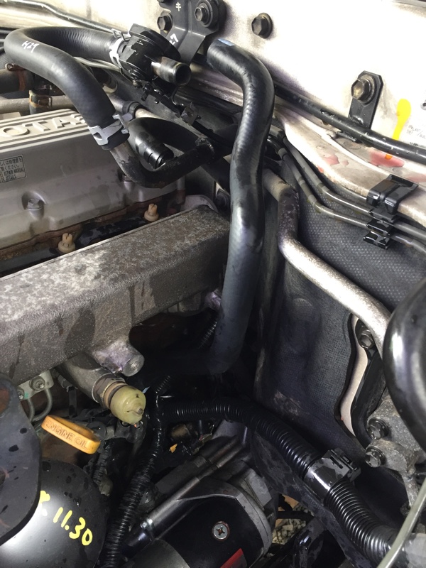 ヒーターホース交換（トヨタ ランドクルーザー80・80系）by RANGER