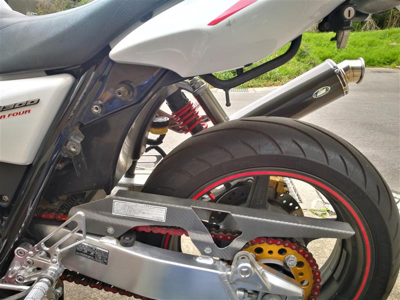 CB1300SF リアサスペンション交換 SC54（ホンダ CB1300 SUPER FOUR