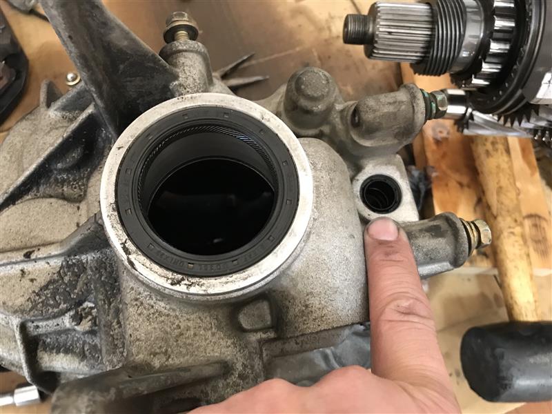 JZA80スープラ ゲトラグミッション オイル漏れ修理 その⑨（トヨタ