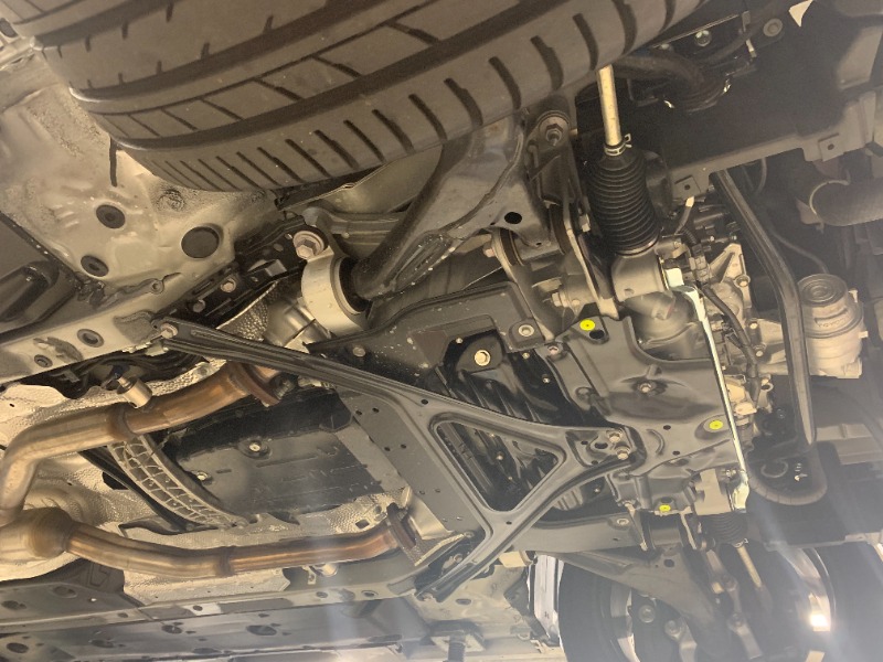 クラウンアスリート用のフロントサスペンションメンバーブレースに交換