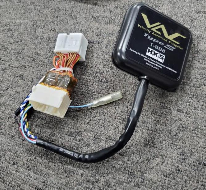 リミッターカット HKS VAC 802T 装着（レクサス LS・USF40系/UVF40系