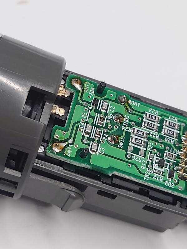 エンジンスタートボタンLED打ち替え😁（トヨタ プリウス G's・30系）by