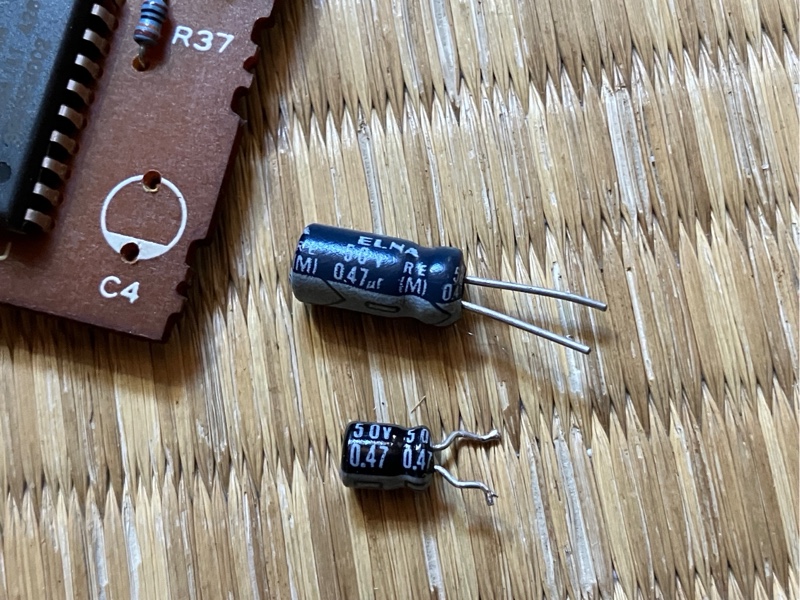 TWSユニット・電解コンデンサー交換（マツダ RX-7・FD）by 火野どーら