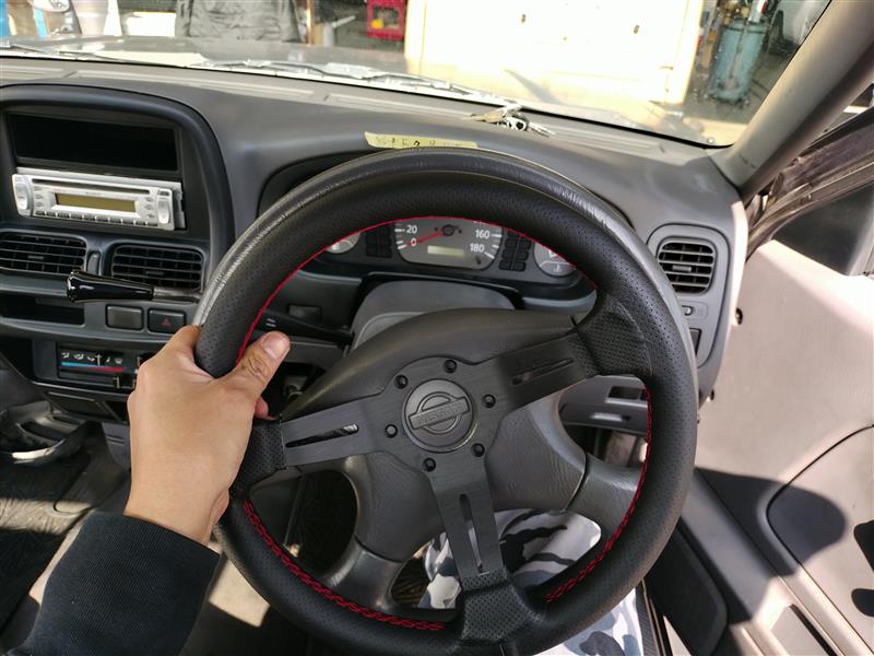 ステアリング交換（日産 ダットサントラック・D21）by taketama - みんカラ