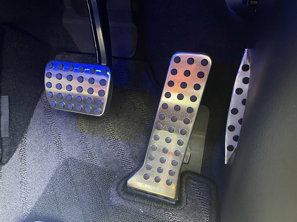 オルガン式アクセルペダルかさ上げオフセットブラケット取付け(2/2