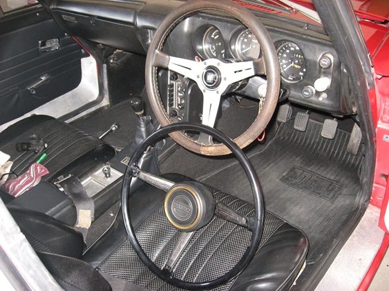 チェックマン製ハンドルボス SR311 旧車 ハコスカ フェアレディZ