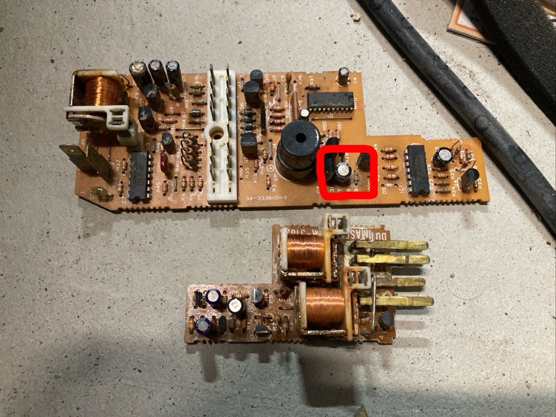 左ウインカー点かない修理(TWSユニット)（マツダ RX-7・FD）by F