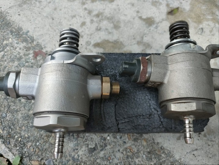 高圧燃料ポンプ交換（フォルクスワーゲン ゴルフ (ハッチバック