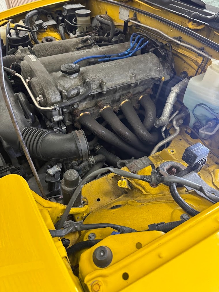 NA8C ロードスター 黄 エアフロ 交換（マツダ ユーノスロードスター