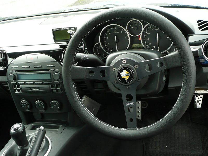 Prototipo Steering Wheel momo(モモ)のステアリングの口コミ・パーツ