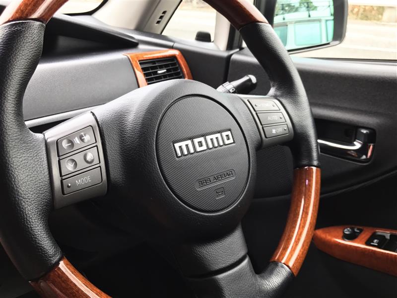 ダイハツ(純正) ウッド&レザーステアリングホイール(momo・スイッチ付