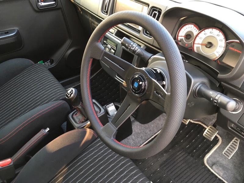 NARDI CLASSIC LEATHER SPORTS TYPE ラリー パンチングレザー レッド