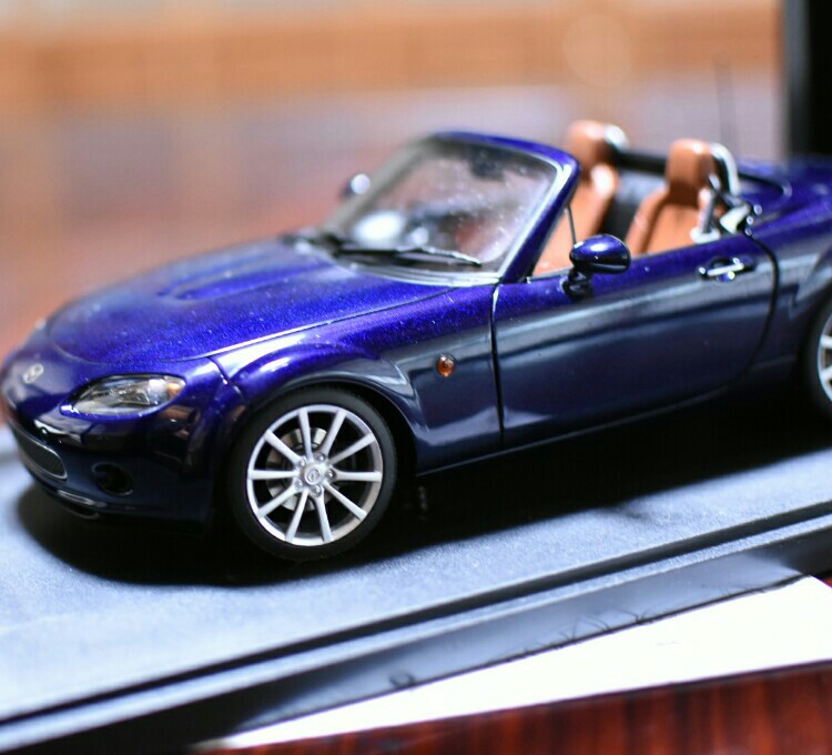 AUTOart 1/18 MAZDA MX-5 RHT のパーツレビュー | ロードスター(活き
