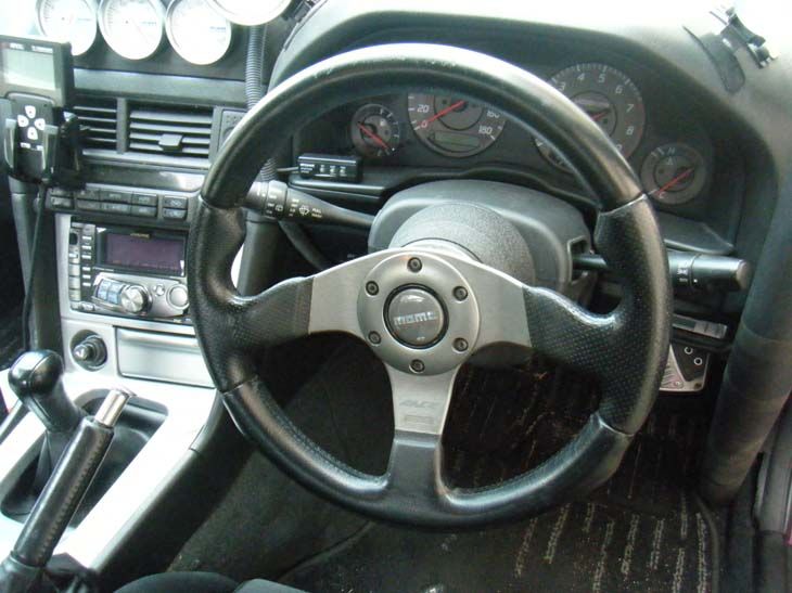 momo RACE (320mm) のパーツレビュー | スカイライン(とれ子) | みんカラ