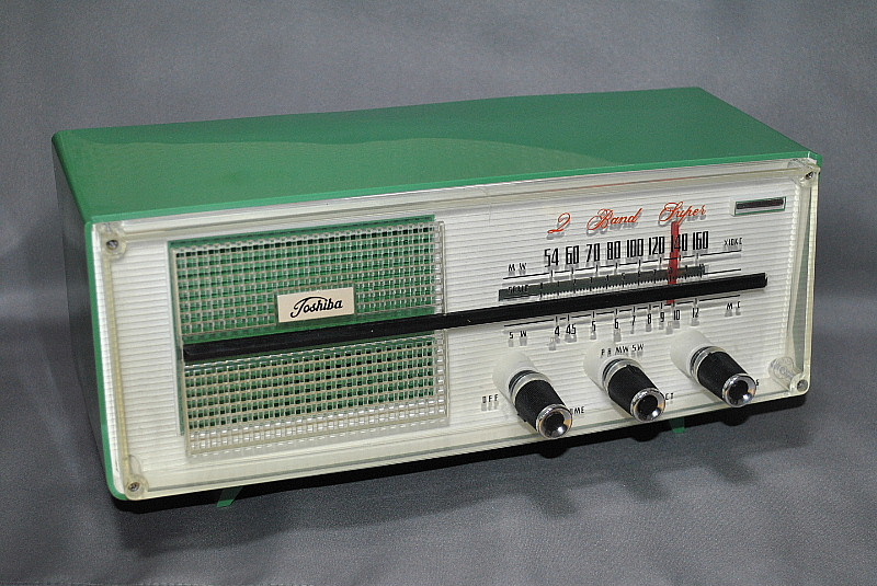 東芝 真空管ラジオ5YC-606（輸出仕様） かなりやQ（ウグイス色