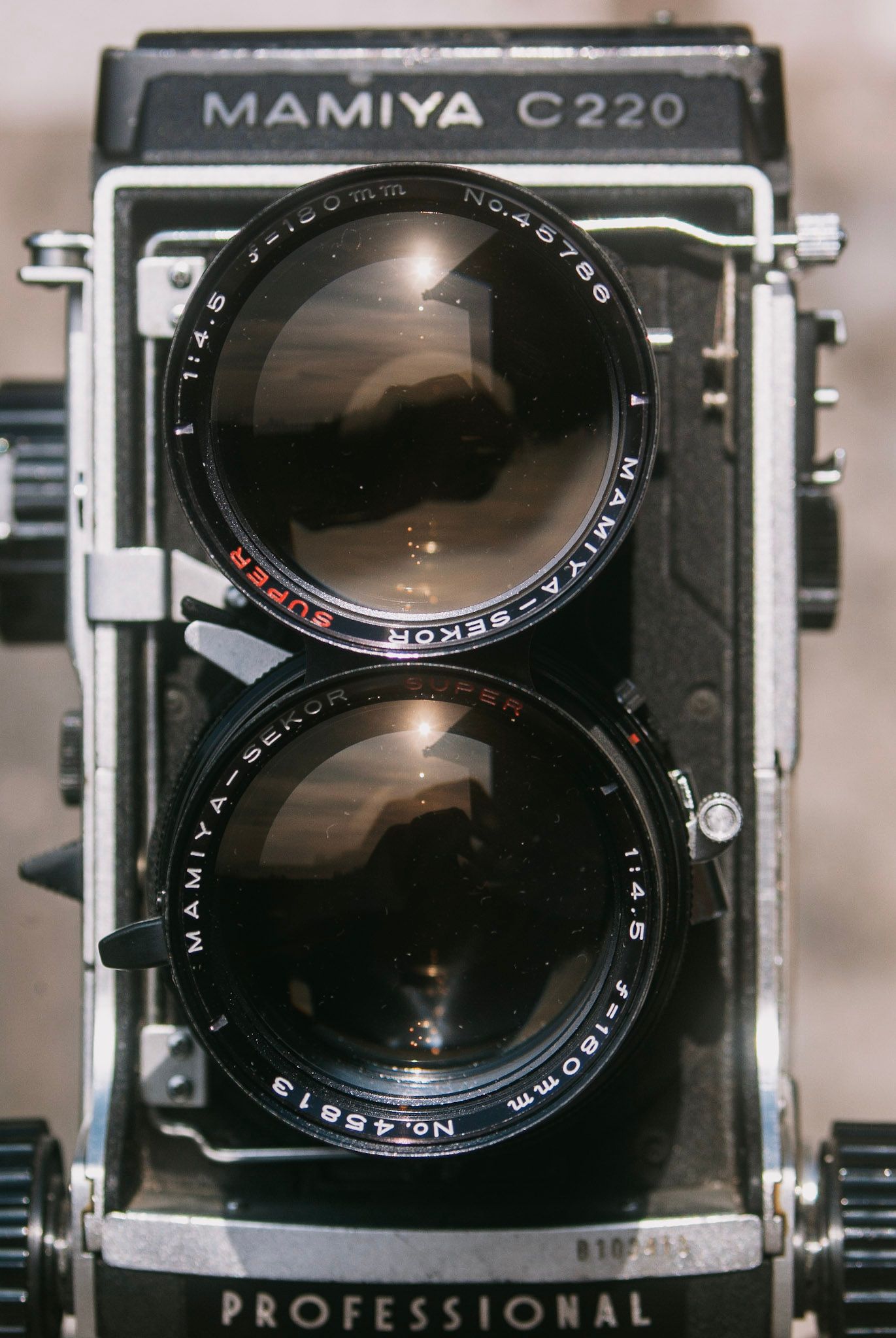 Mamiya C System Review Part 3: Mamiya Super-Sekor 180mm f4.5 - 50mmF2