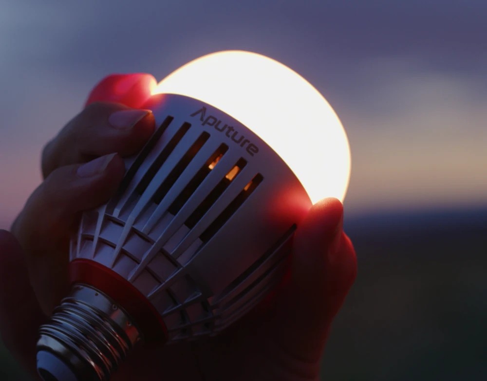 Accent B7c 8-Light Kit | Aputure