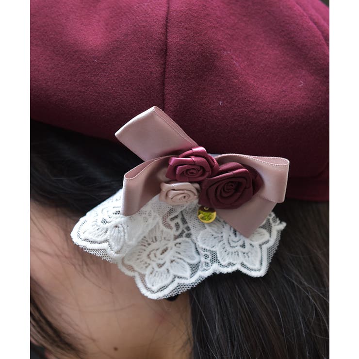 巻きバラブローチ付きベレー[品番：IGAW0006872]｜axes femme