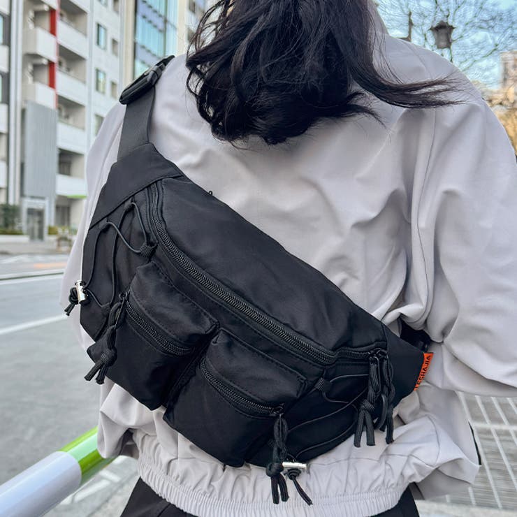 ダブルポケットワンポイントボディバッグ[品番：OUTW0000243