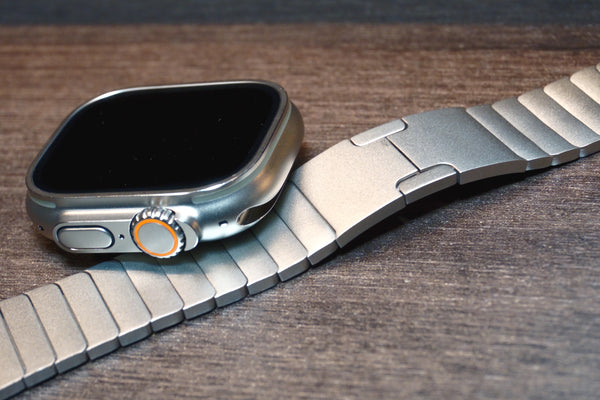 Apple Watch用リンクブレスレット シルバー/ブラック/チタンカラー