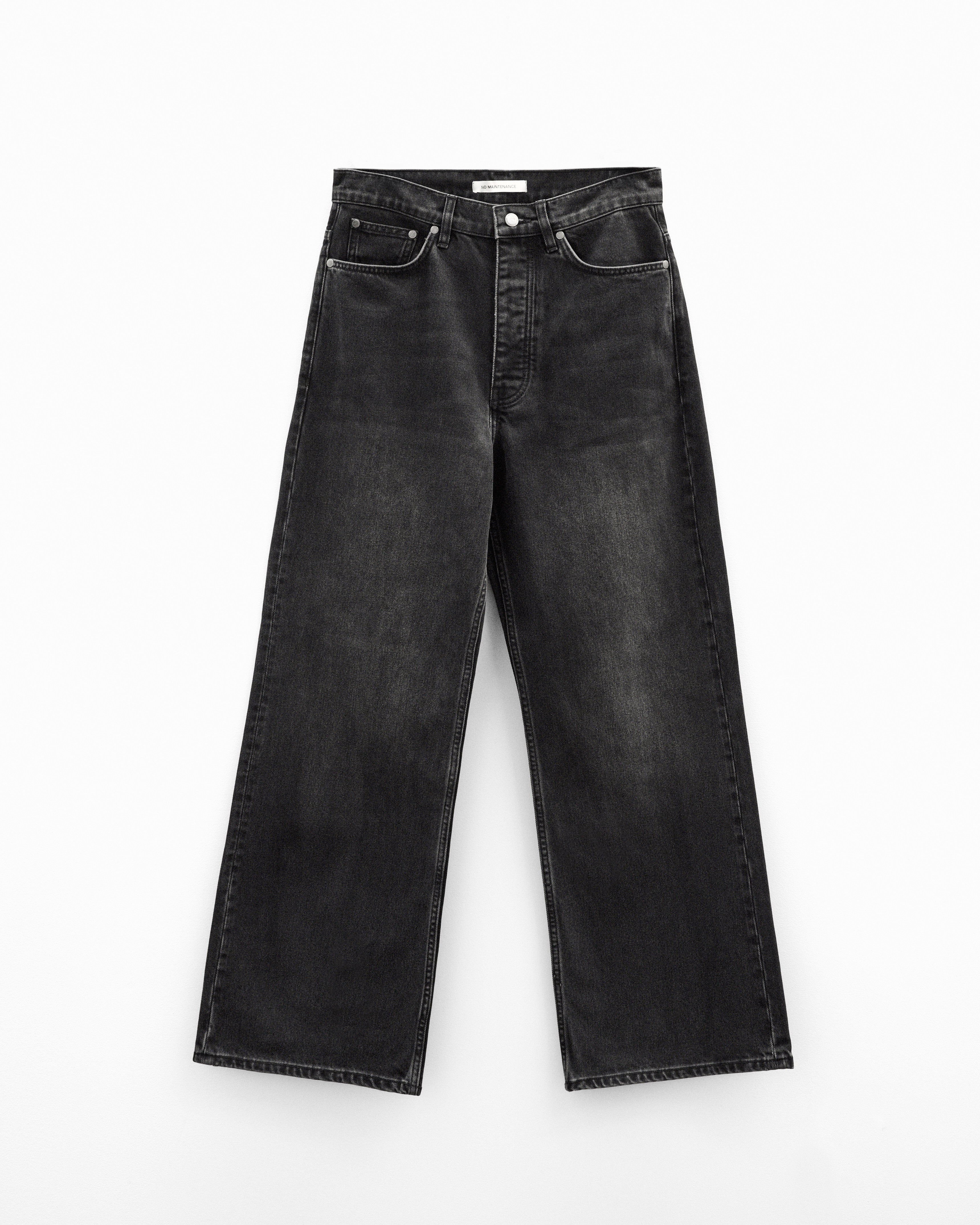 WashedBlackBaggyDenimFront_2e7