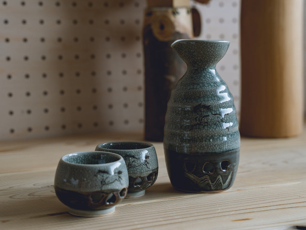 大堀相馬焼 松永窯 酒器揃え〉 – 東北スタンダードマーケット