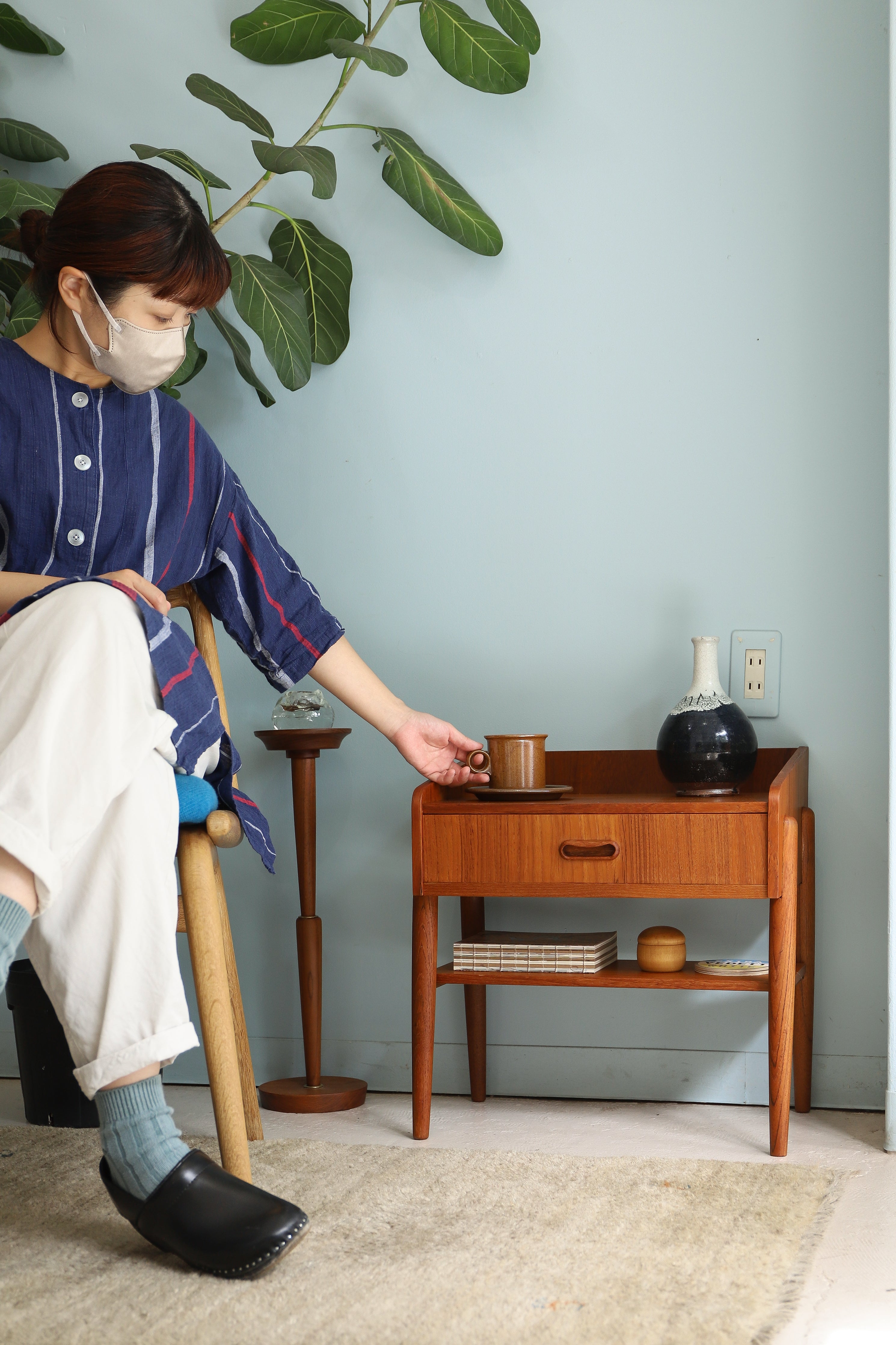 デンマークヴィンテージ サイドテーブル 引き出し付き チーク材 北欧