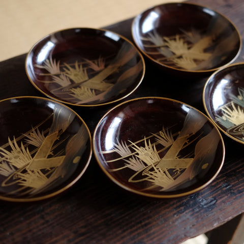 時代 八つ橋図金蒔絵 縁金溜塗 菓子皿 5客セット (明治期頃) – 逢季荘