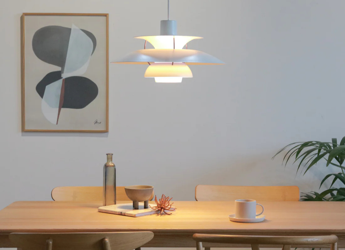 ルイスポールセンのリプロダクトで後悔する前に。本物との違いと見分け