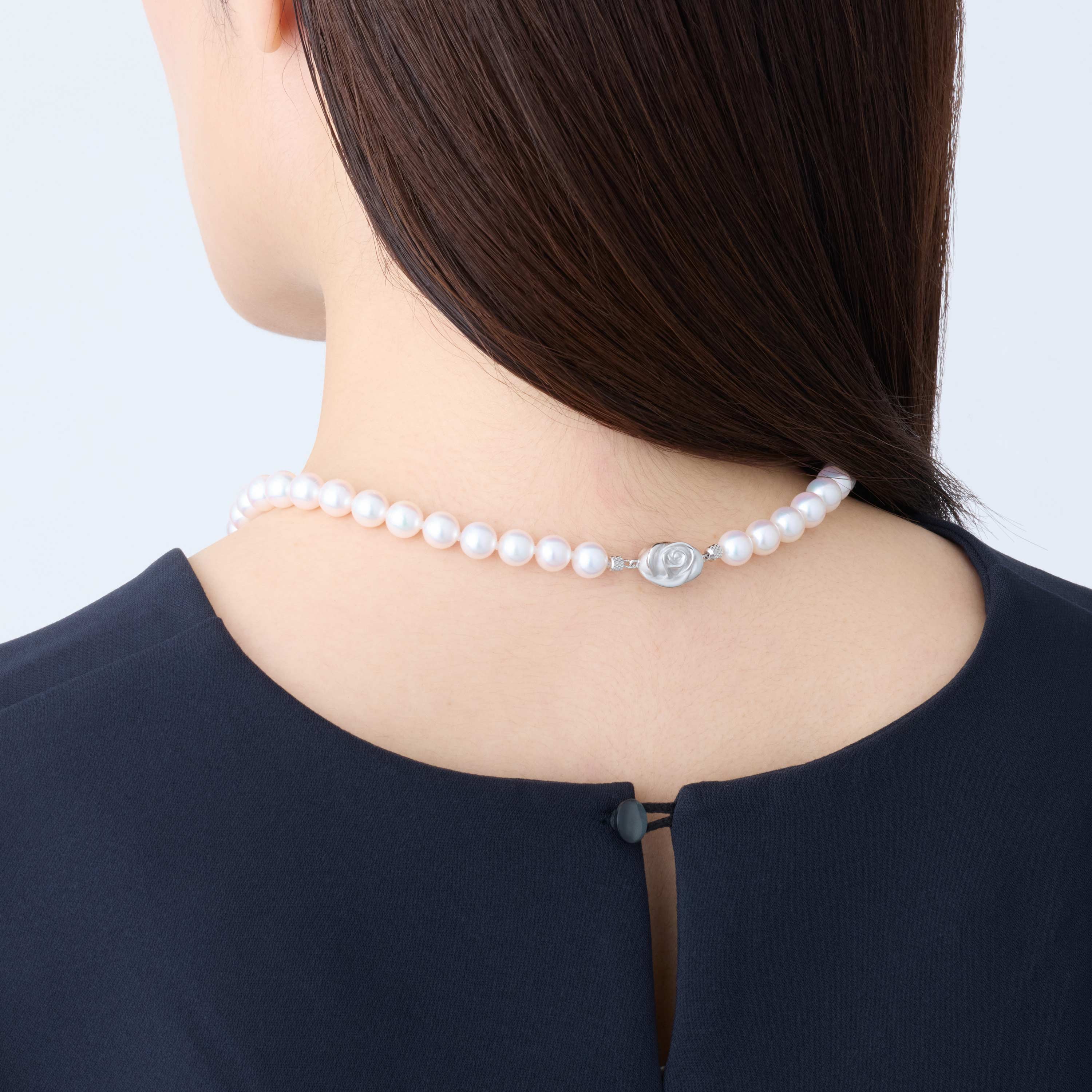 テリ評価85点・トップサイズ14mmの大珠サイズに形の良いセミラウンド系